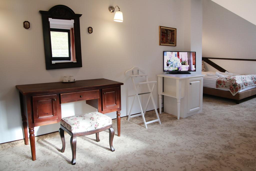Conacul Bratescu Hotel Bran  Quarto foto