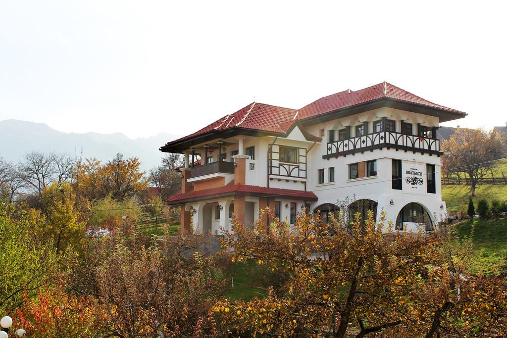Conacul Bratescu Hotel Bran  Exterior foto