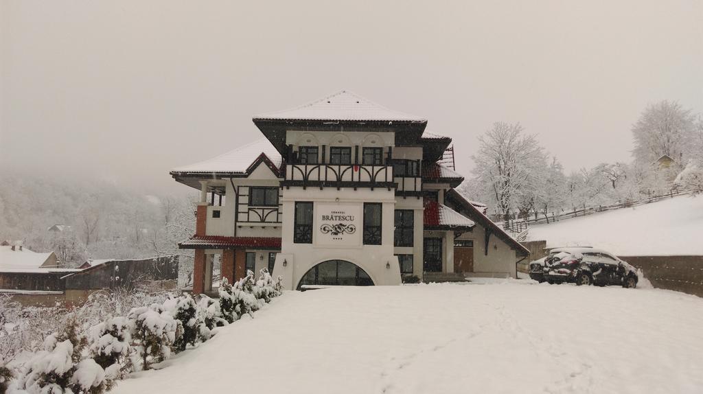 Conacul Bratescu Hotel Bran  Exterior foto